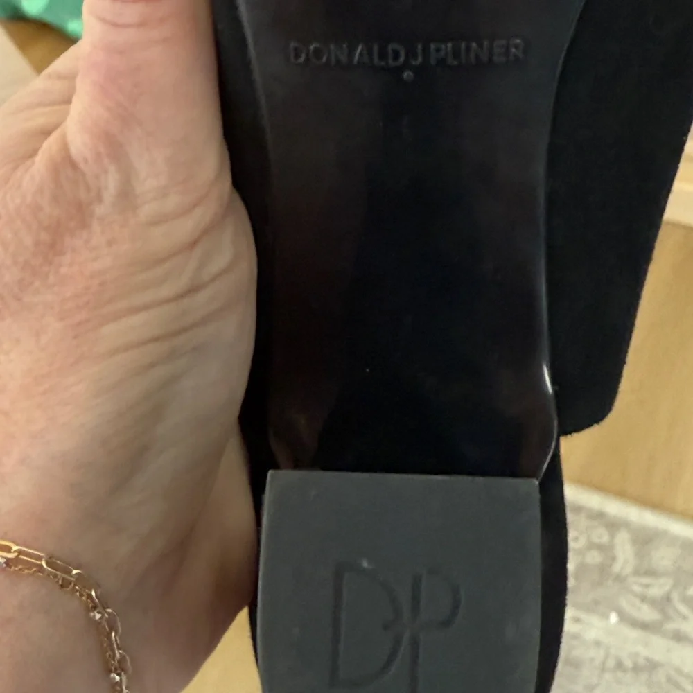 Donald Pliner Black Suede High Heel Sling-back Pointed Toe Pumps Size 9.5 Med